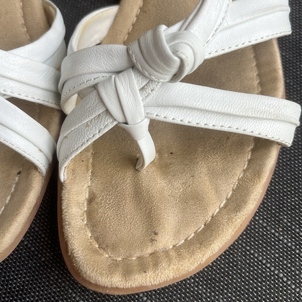 Bare Traps White Chelby Leather Sandal Size 9M - Picture 2 of 9